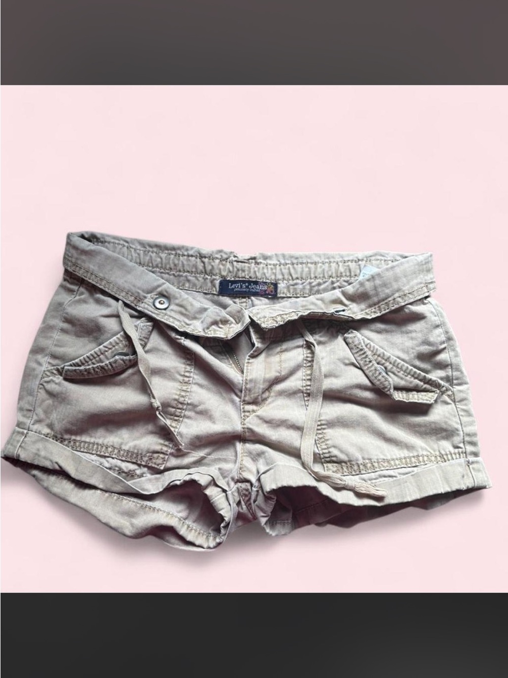 Levi’s Y2K 2000s Khaki Low Rise Foldover Shorts